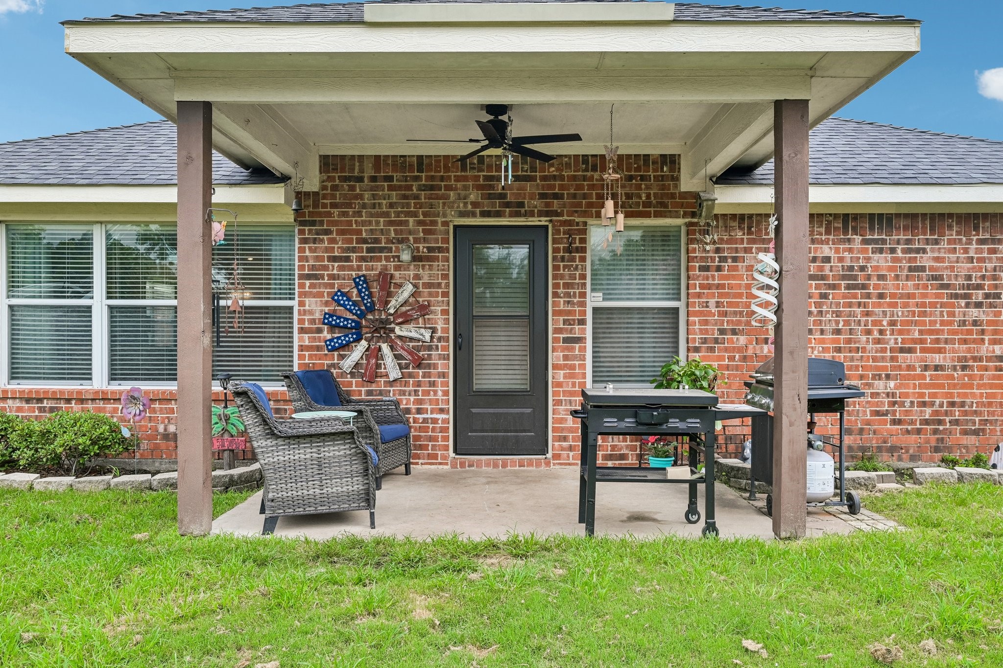 137 Tomahawk Drive