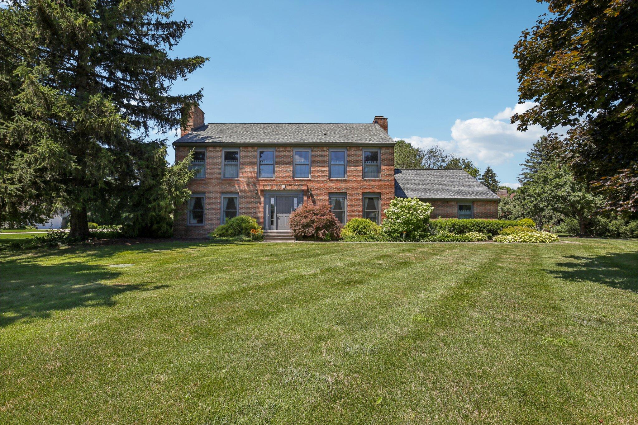 5206 Village Road