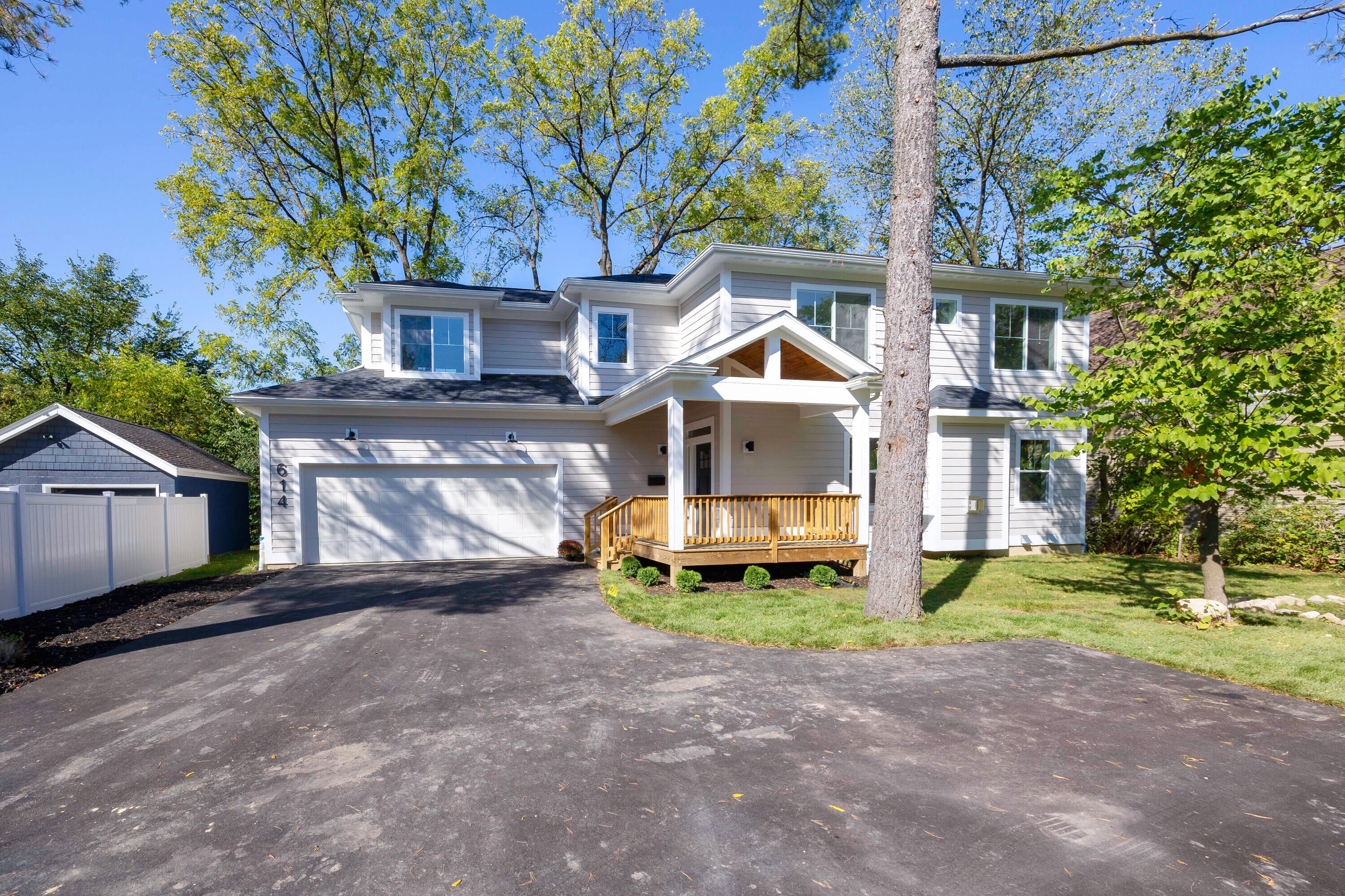 614 S 7th Street