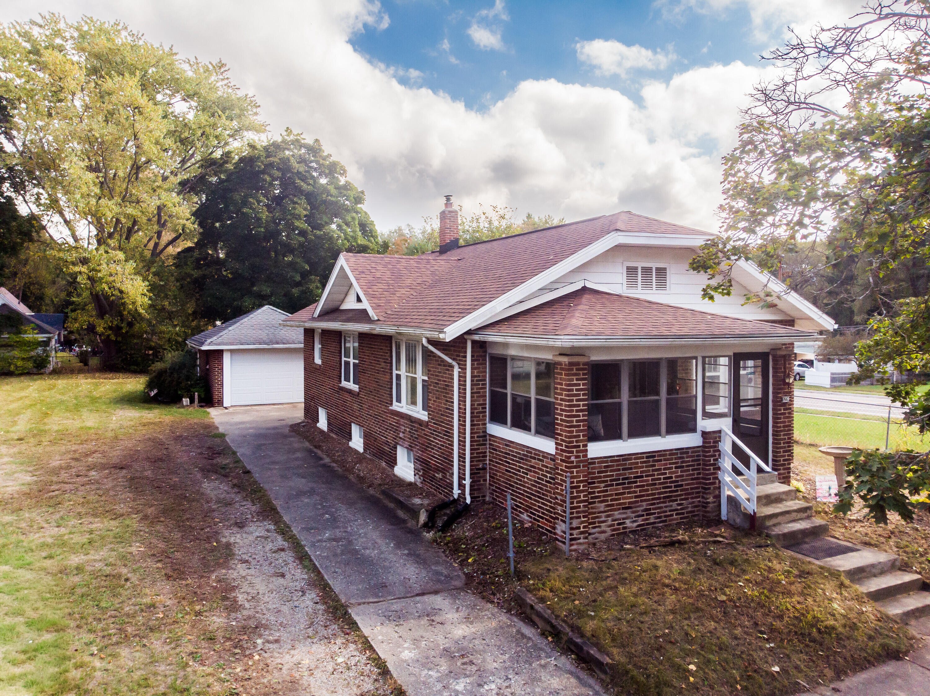 1239 Woodbridge Street