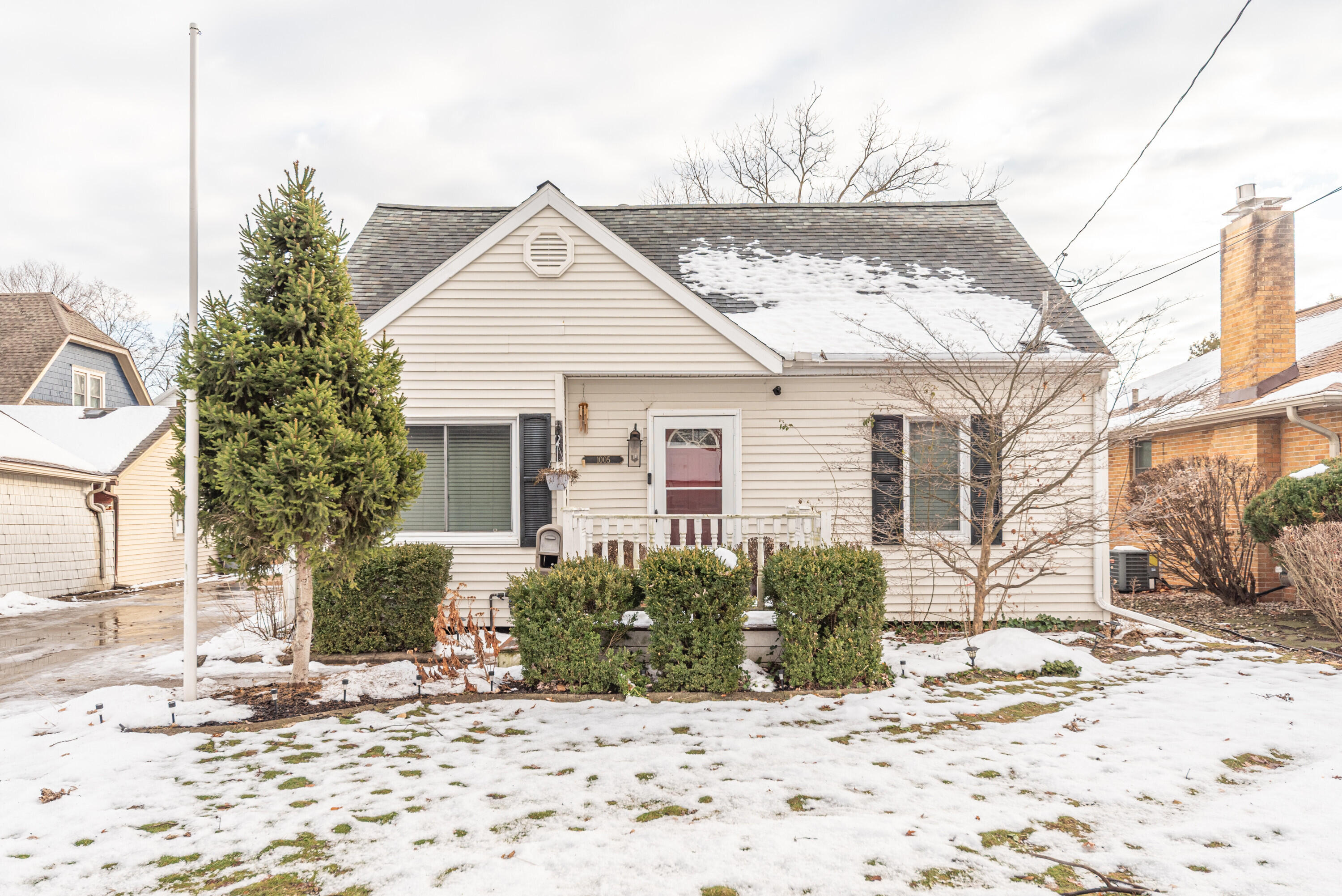 1005 S Wisner Street