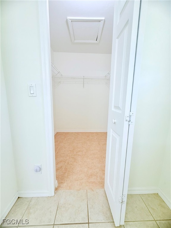 2452 NW 9th ST