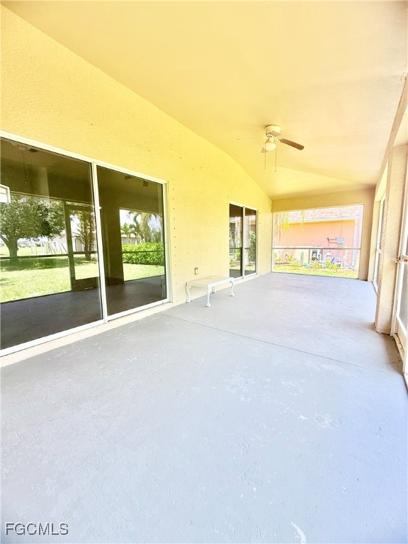 2452 NW 9th ST
