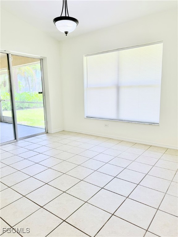 2452 NW 9th ST