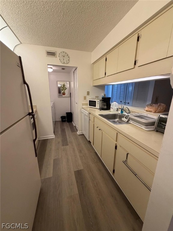 9570 Green Cypress LN 13