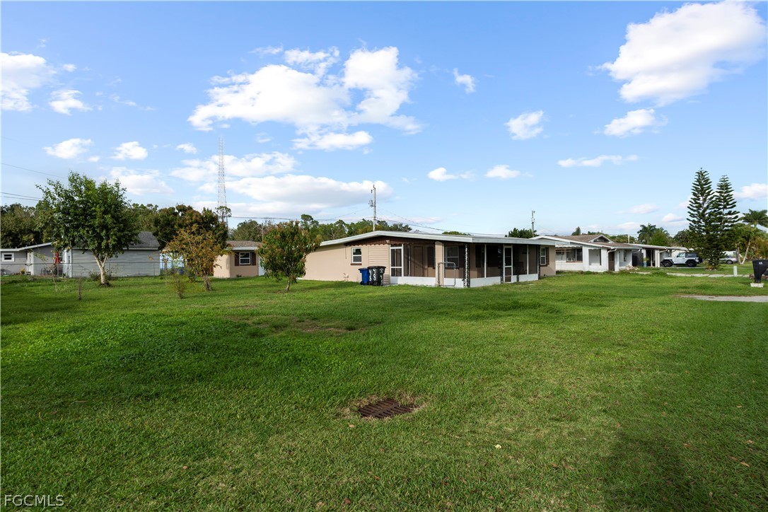 48 Victoria DR