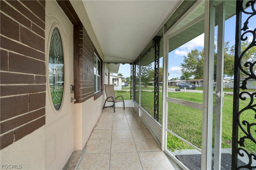 48 Victoria DR