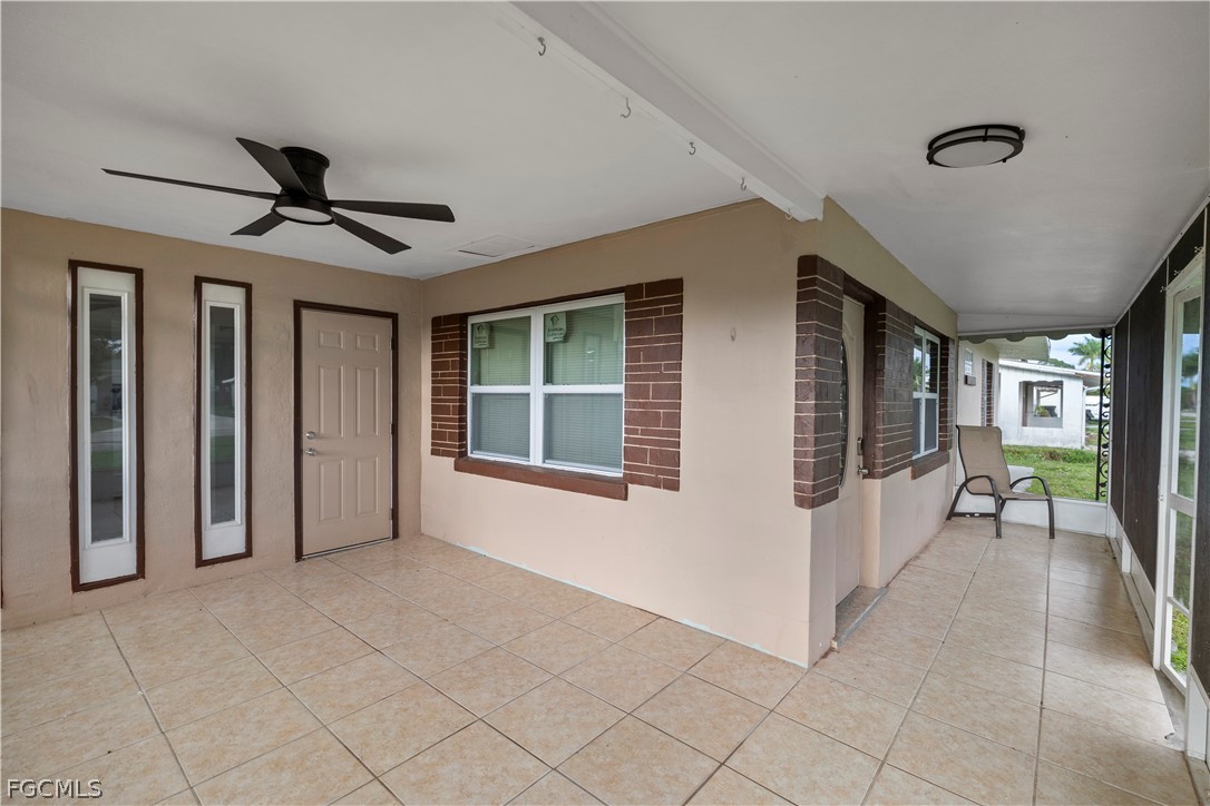 48 Victoria DR