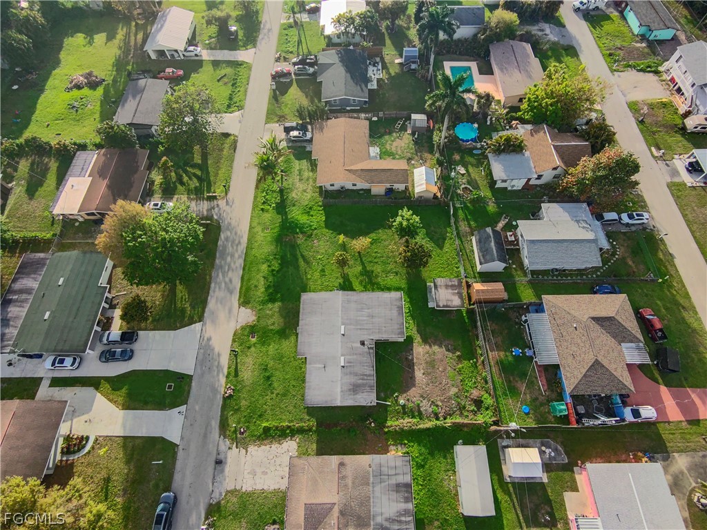 48 Victoria DR