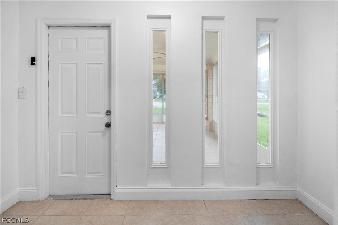 48 Victoria DR