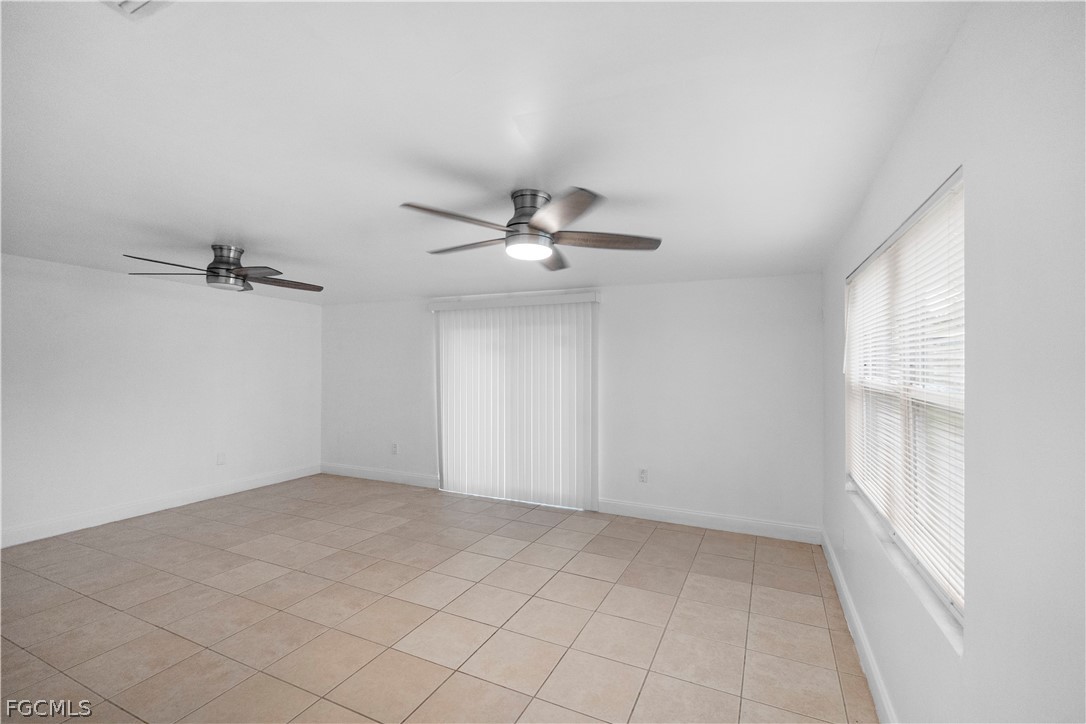 48 Victoria DR