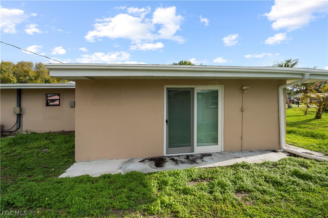 48 Victoria DR