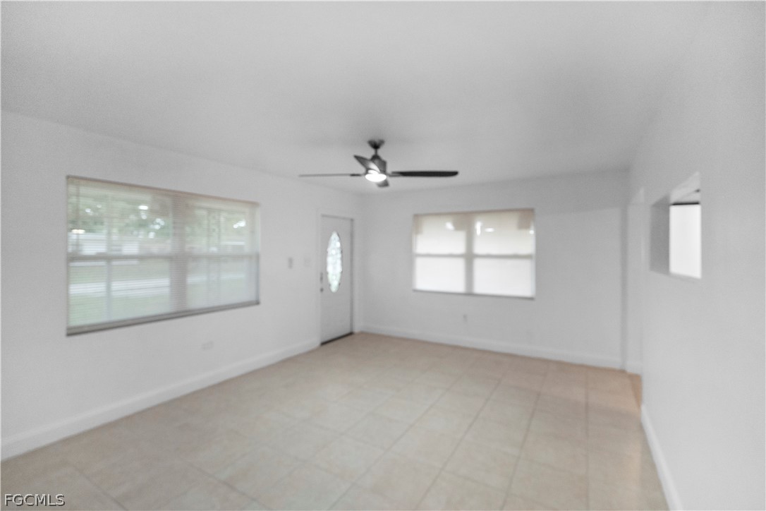 48 Victoria DR