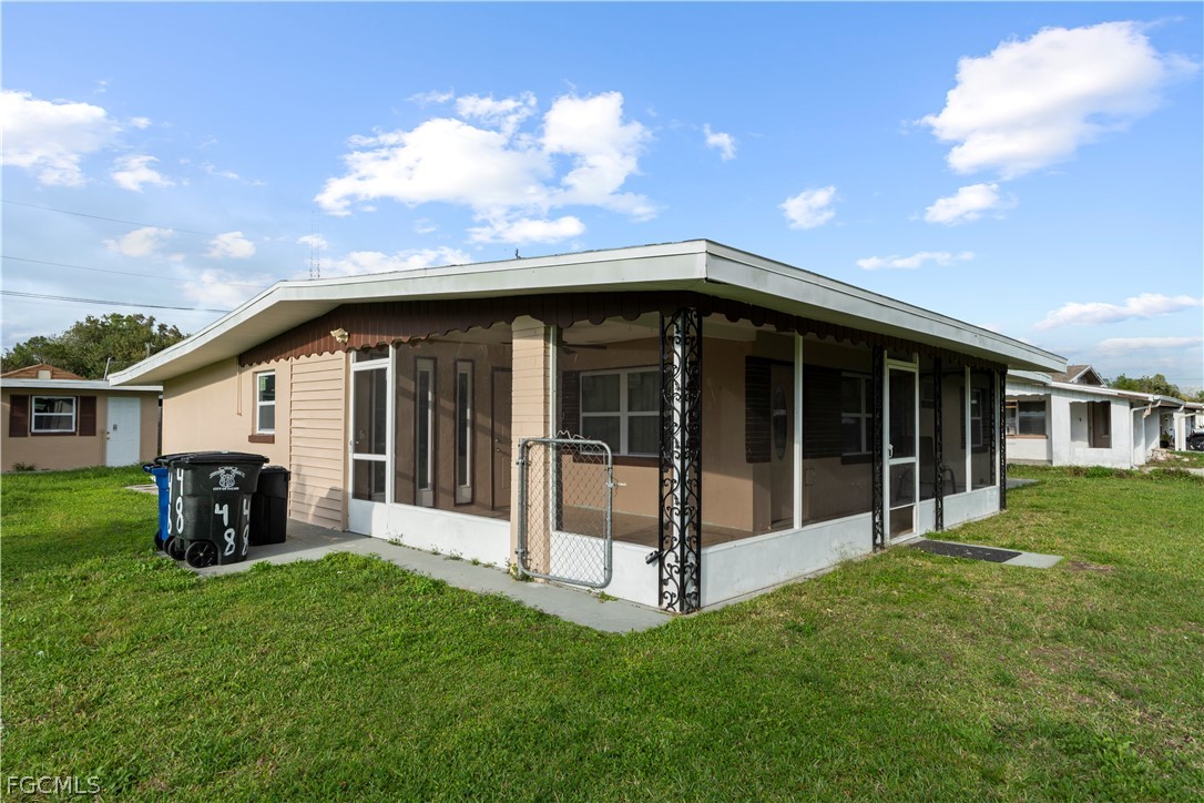 48 Victoria DR