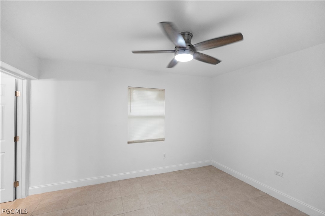 48 Victoria DR