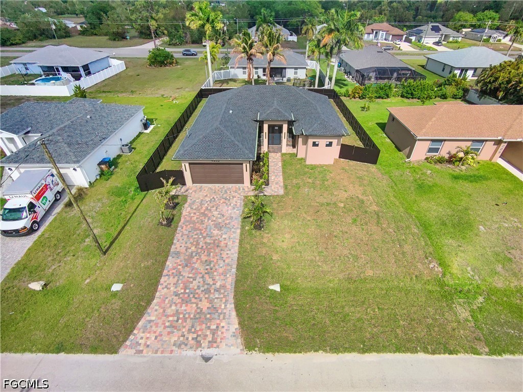 4213 NE 23rd PL