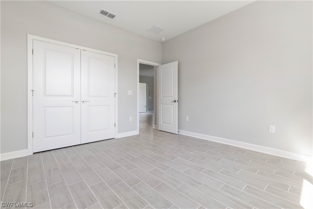 300 NW 4th AVE