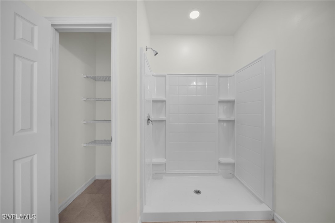 3477 Acapulco CIR