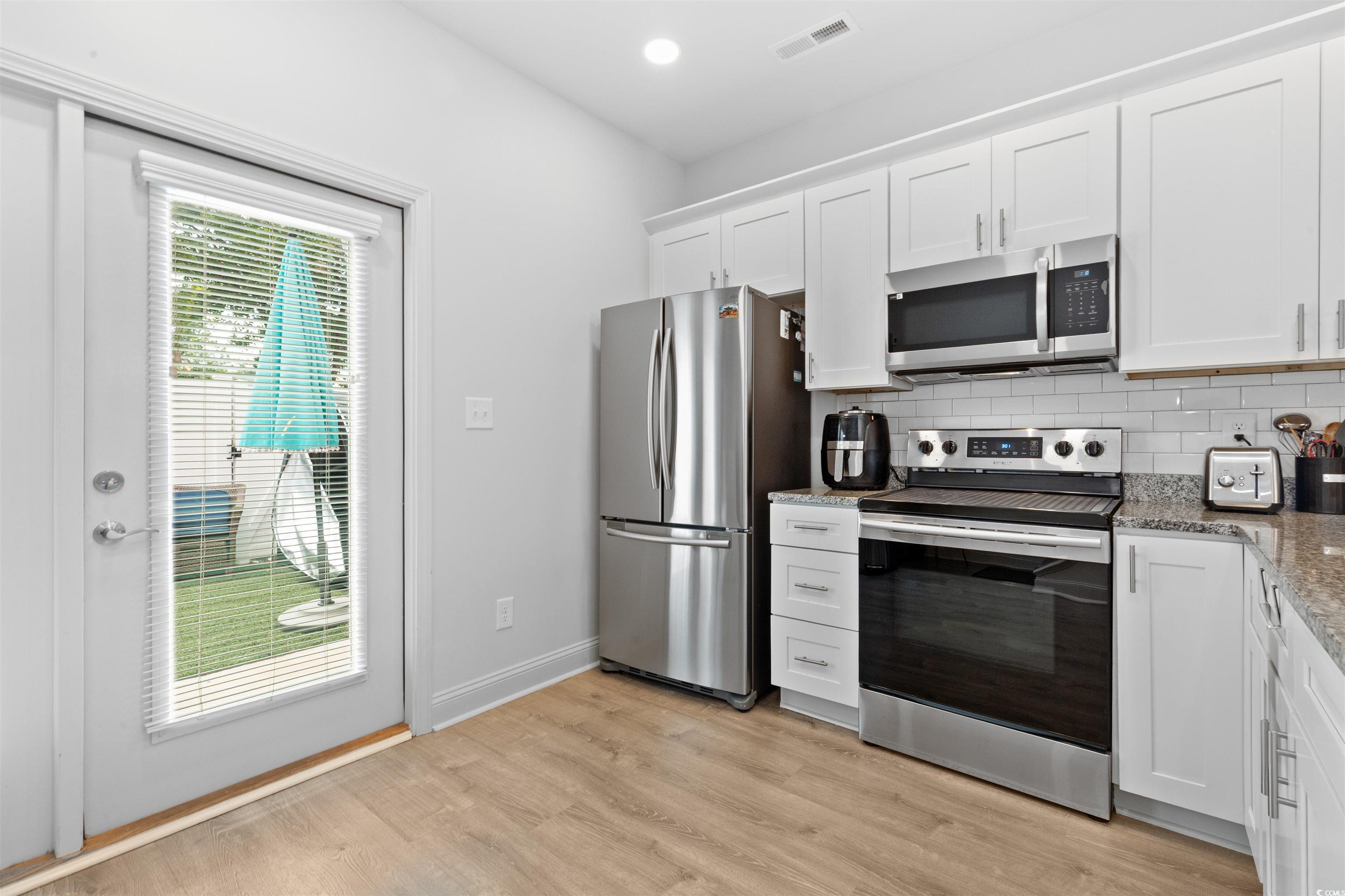 763 Moen Pl. Unit: 763-B