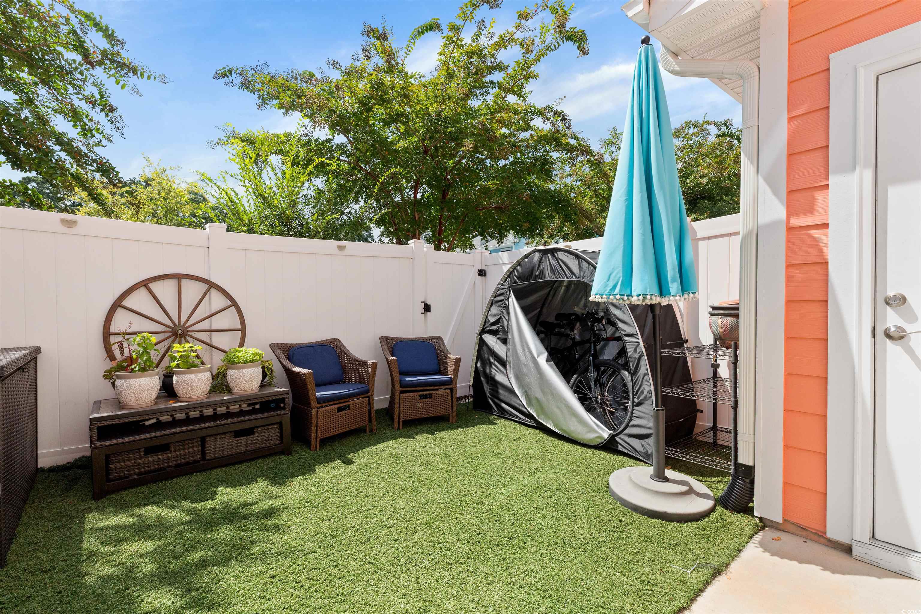 763 Moen Pl. Unit: 763-B