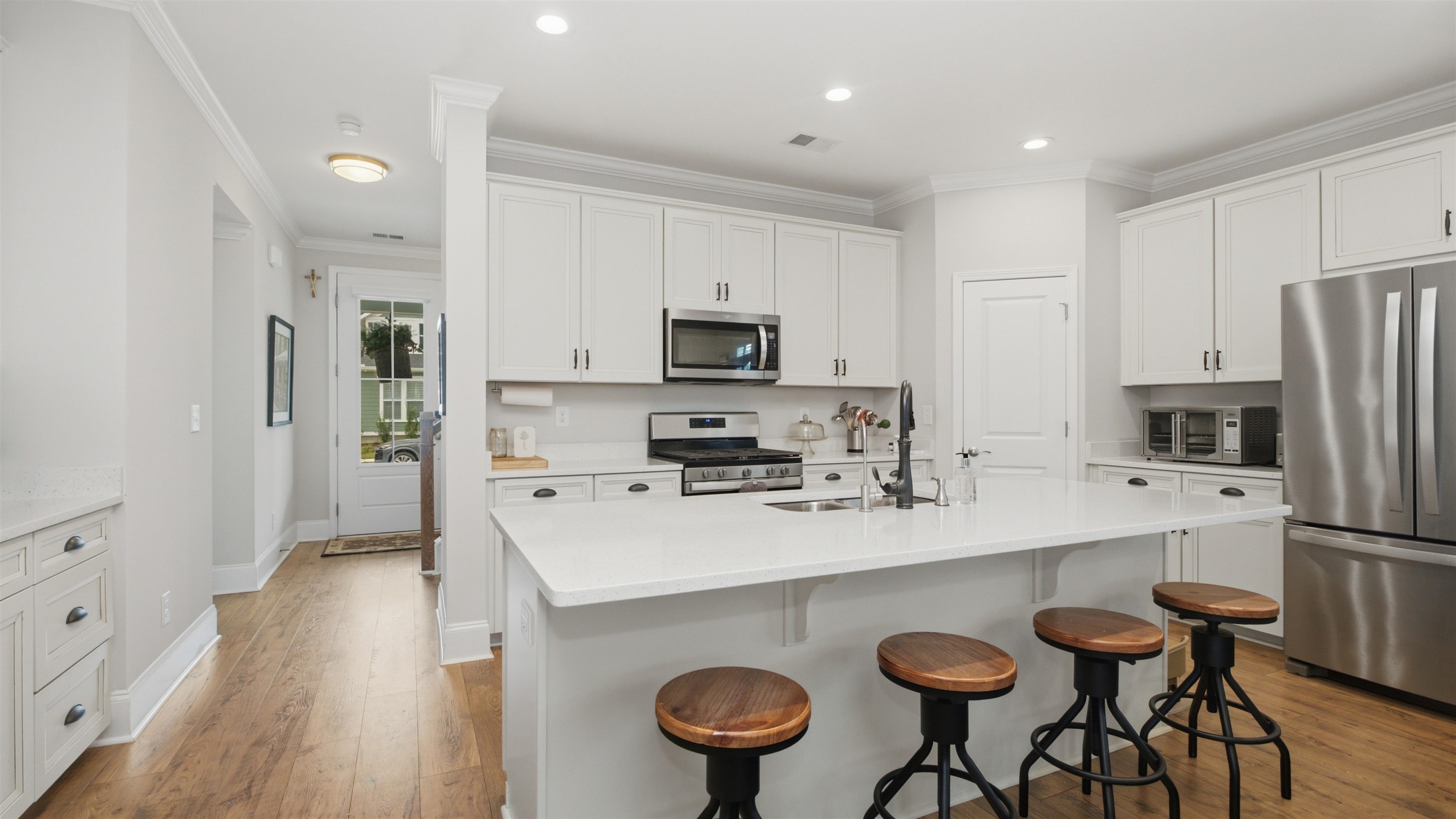 1815 Tryon Dr
