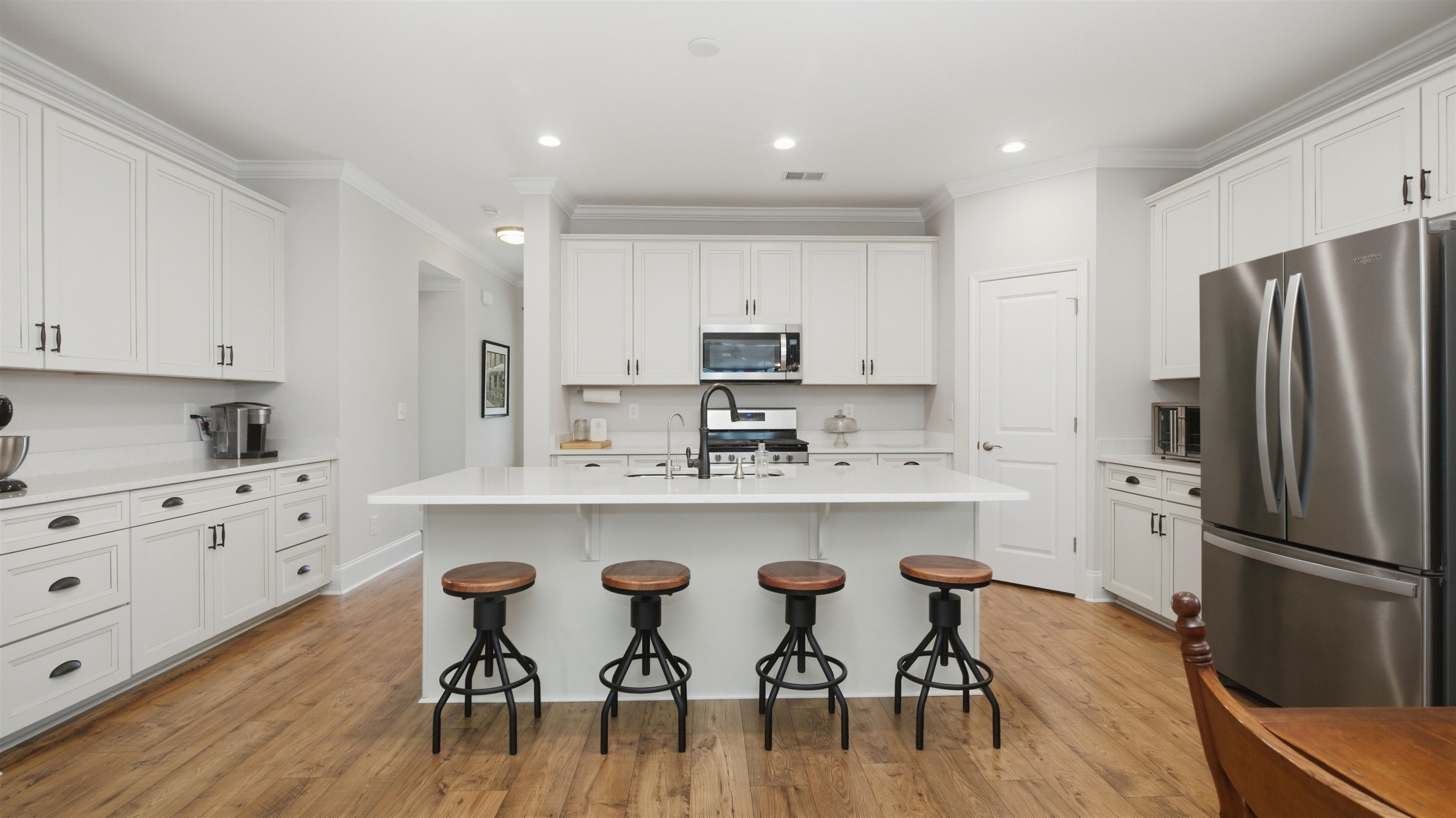 1815 Tryon Dr
