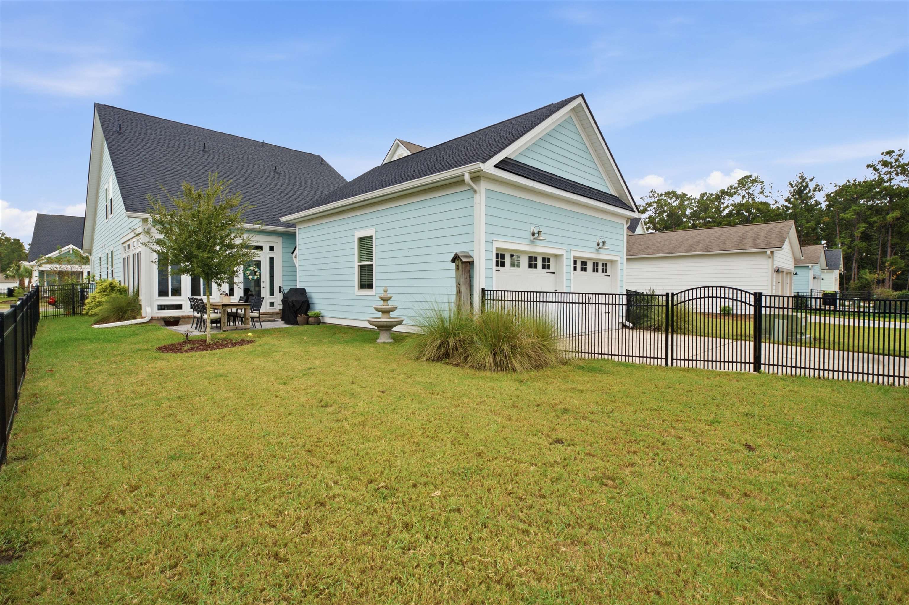 1815 Tryon Dr