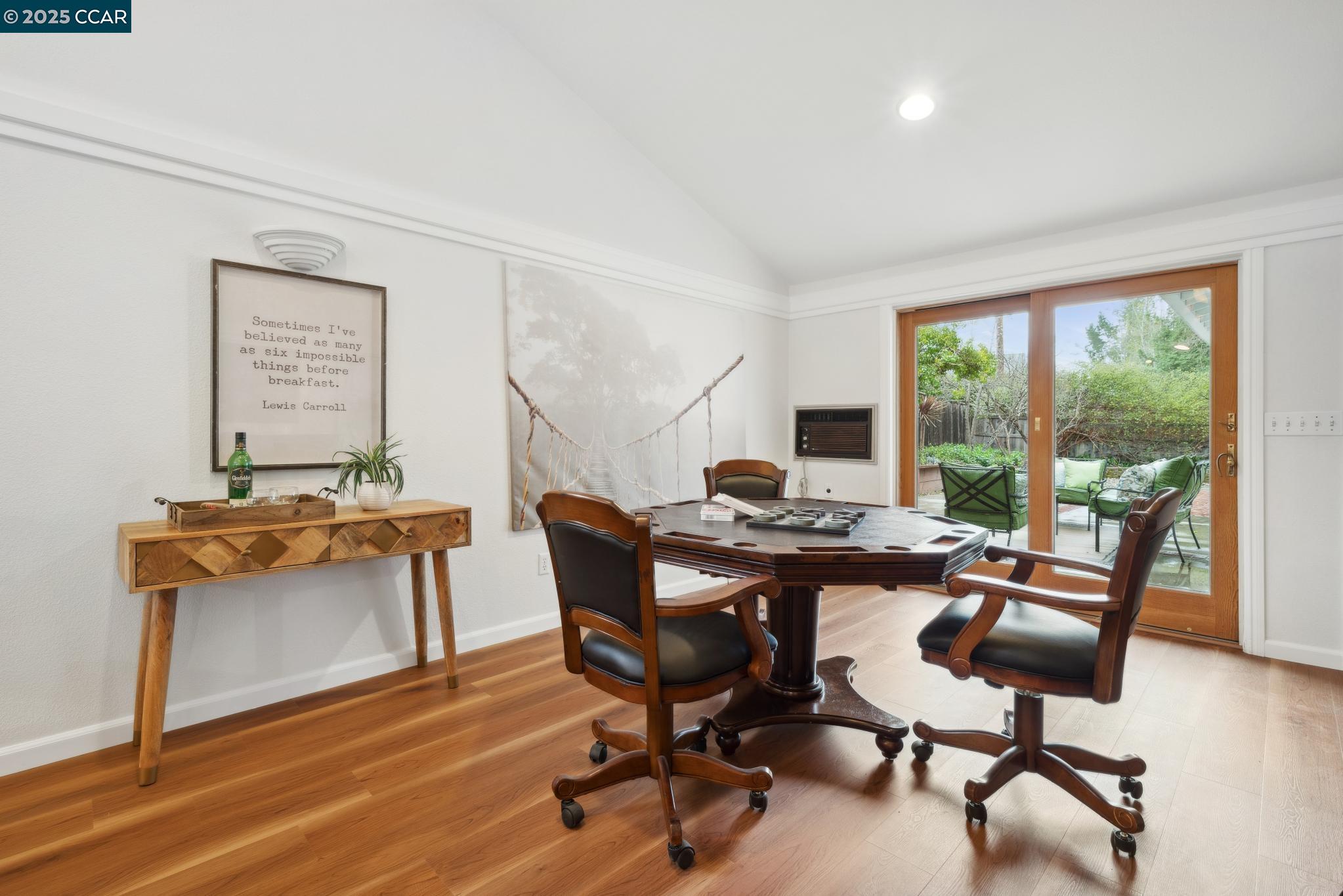 11 Hacienda Cir