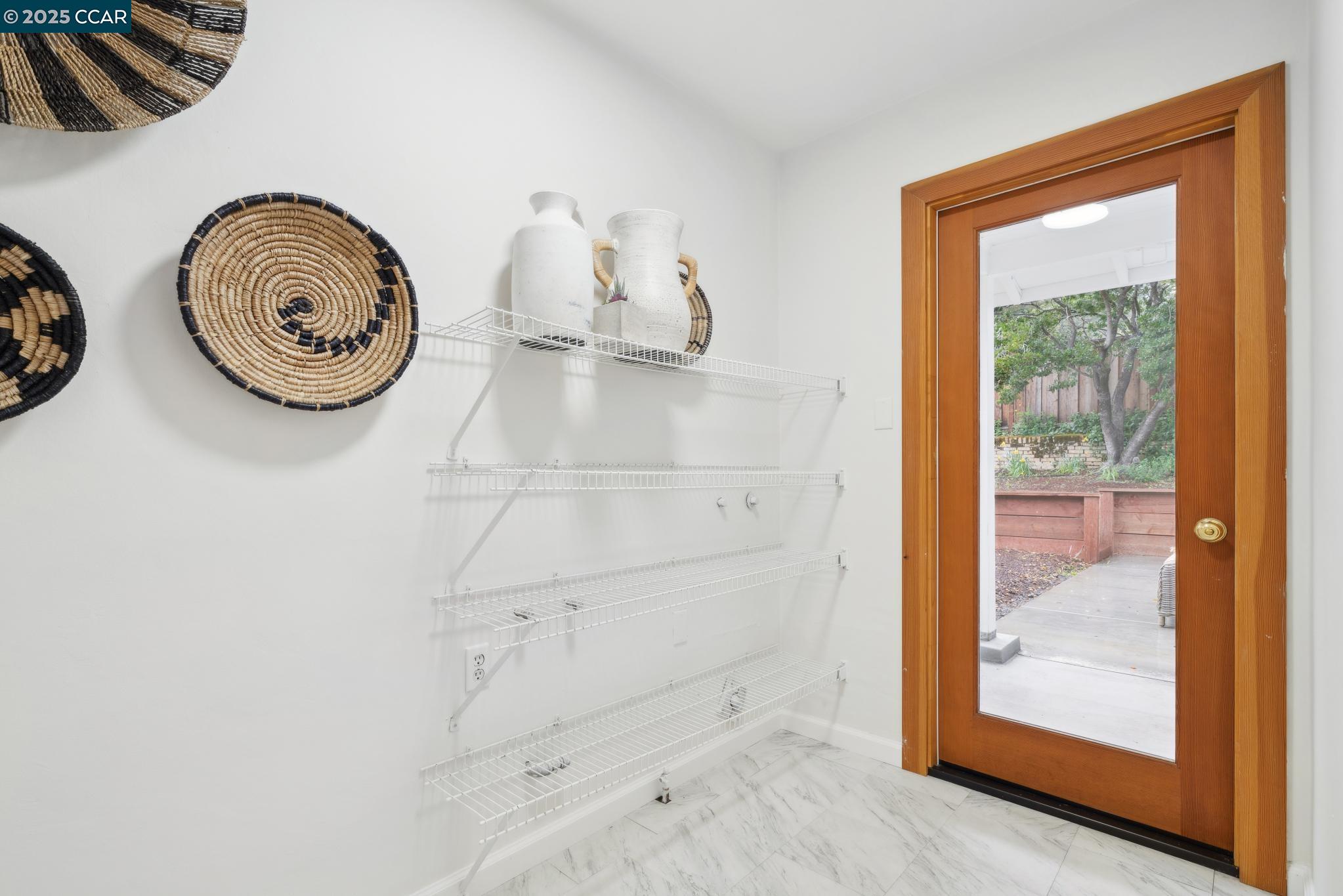 11 Hacienda Cir