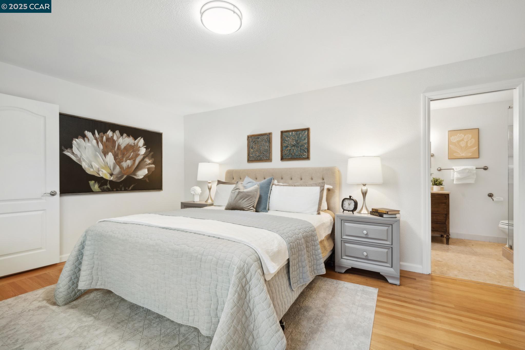 11 Hacienda Cir
