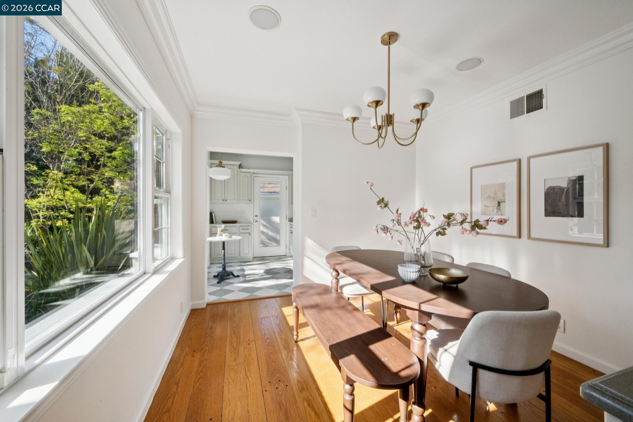 11 Bradley Ave