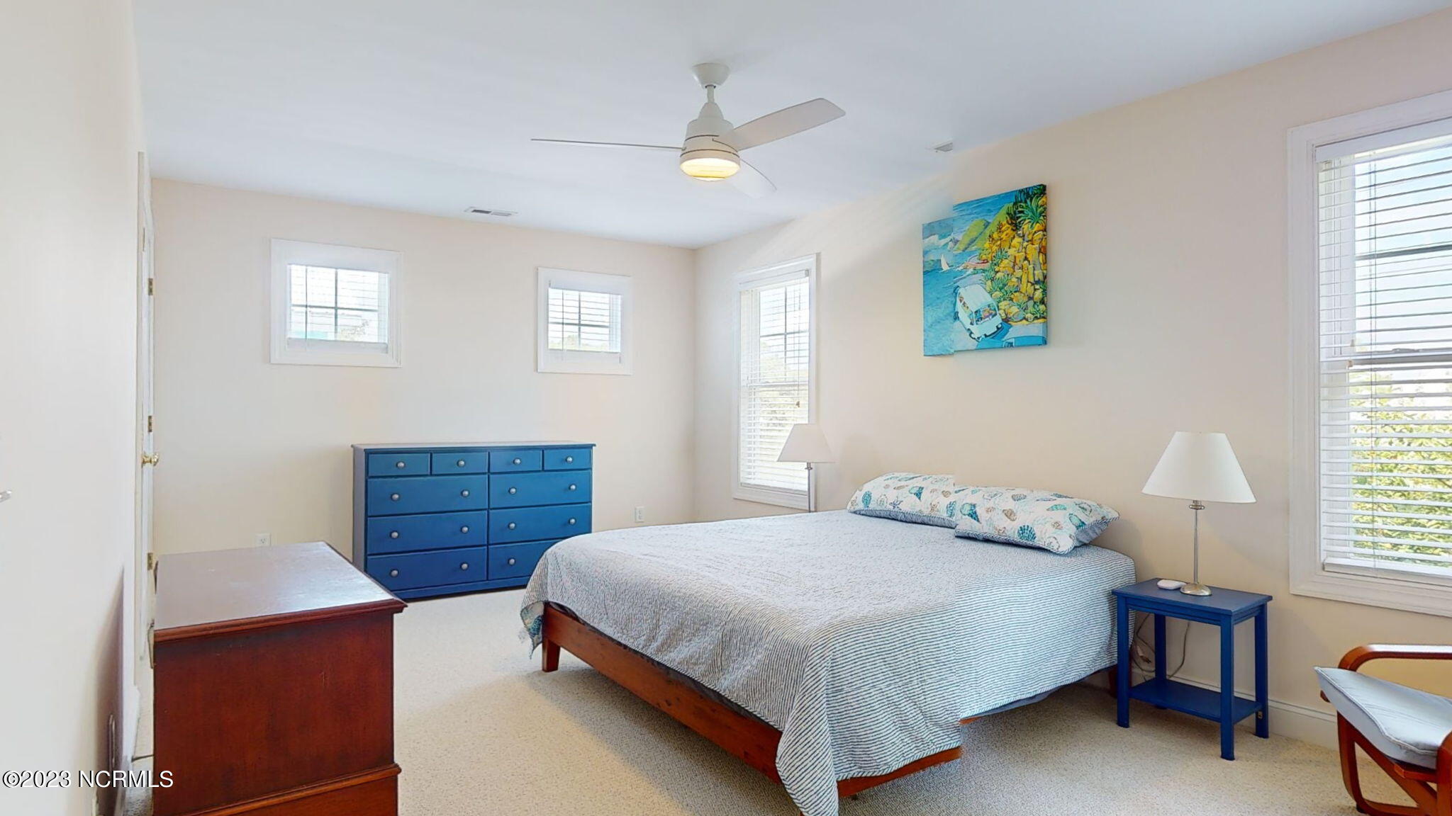 905 Ocean Boulevard, 2