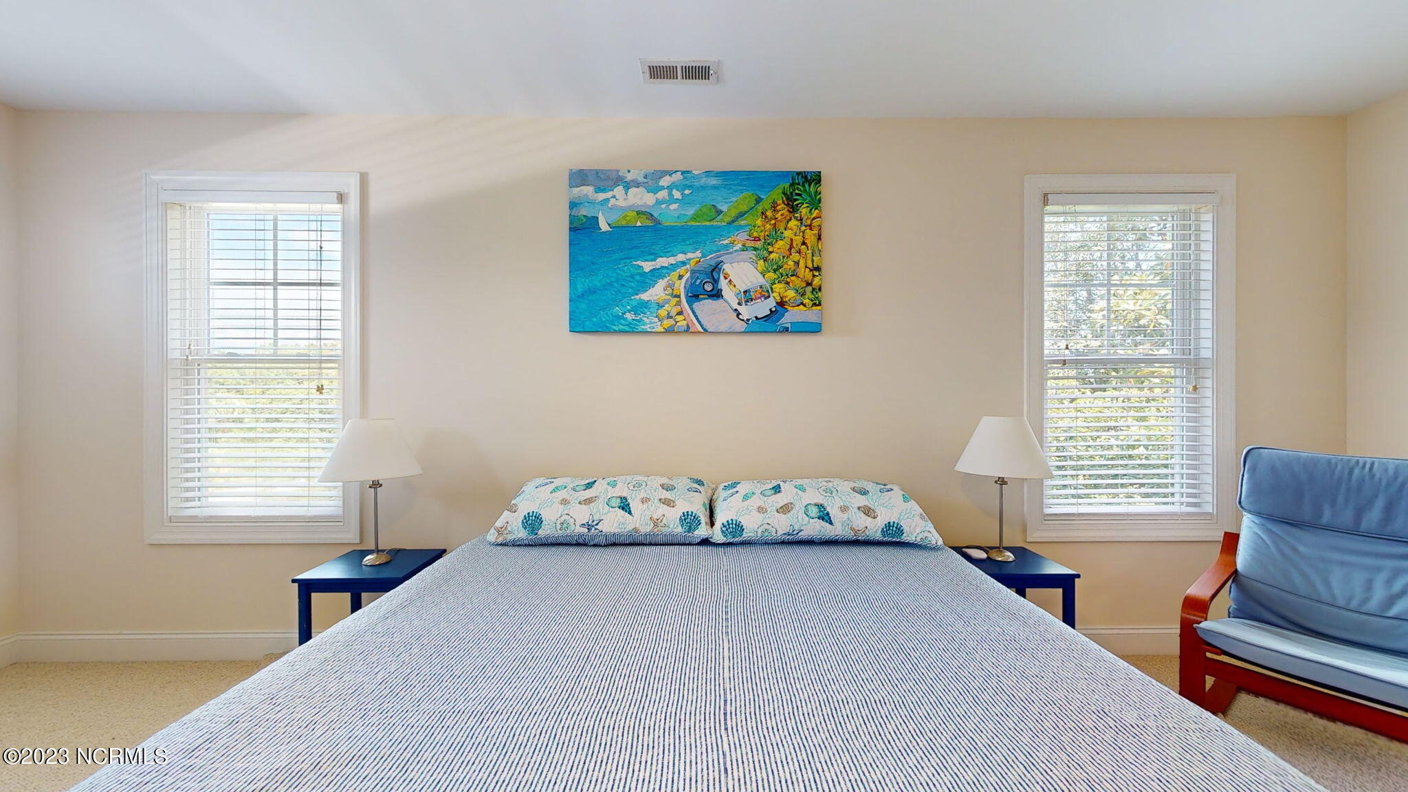 905 Ocean Boulevard, 2