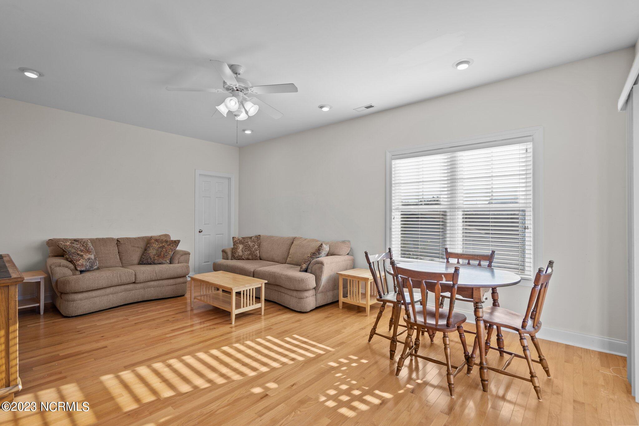 905 Ocean Boulevard Unit: 1