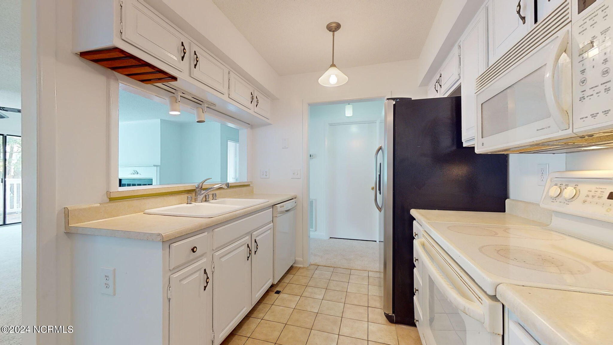 1200 Saint Joseph Street, 65