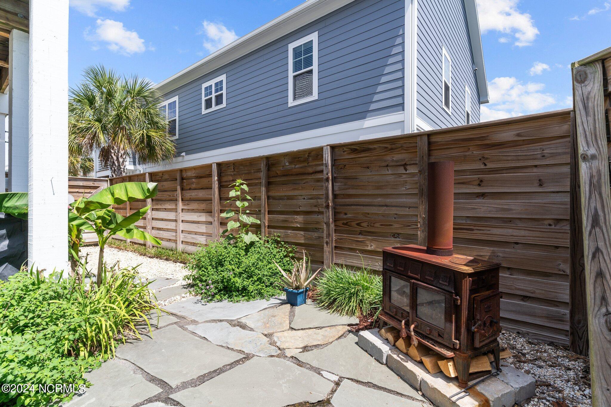 1415 Spot Lane