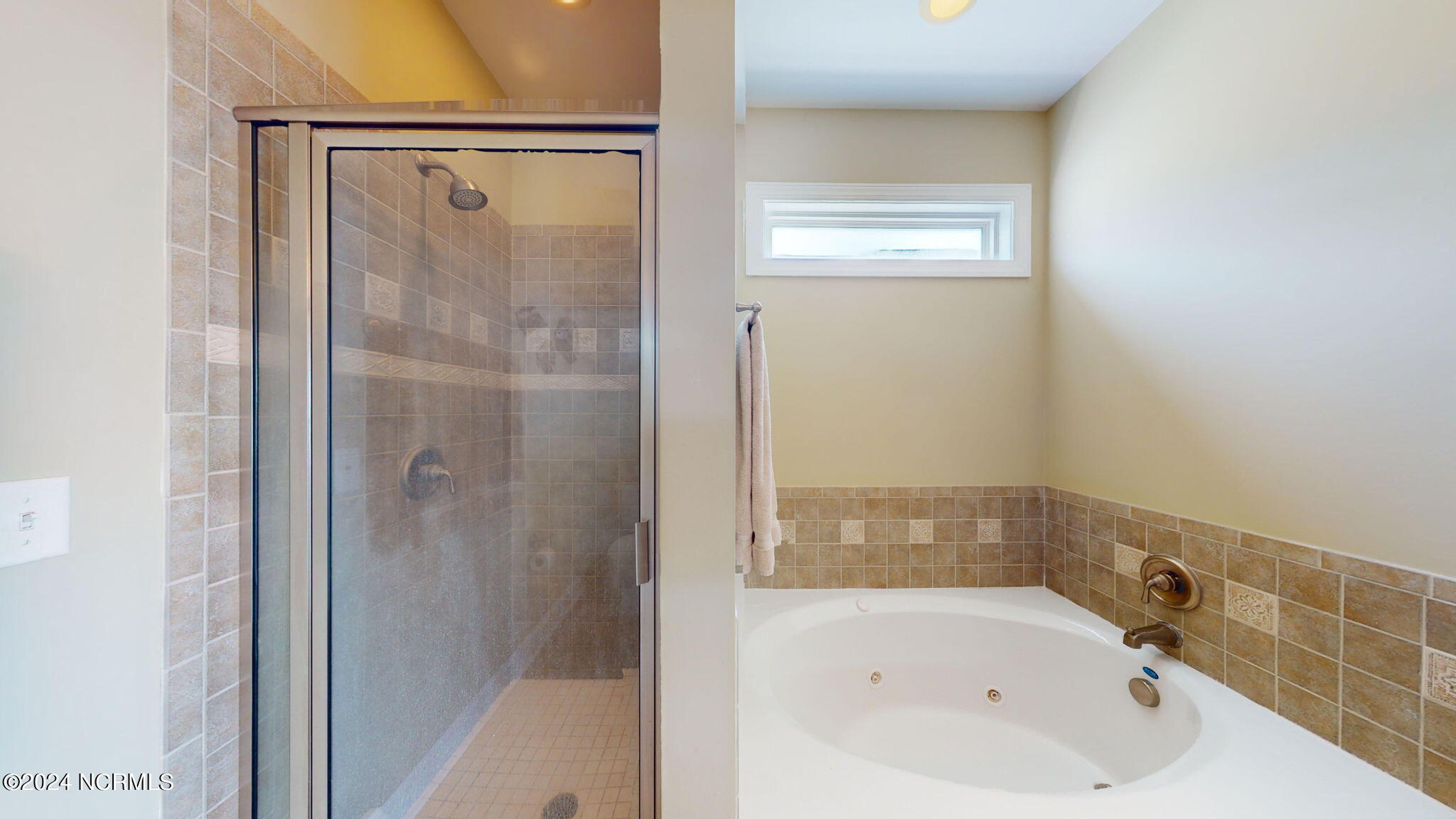 1102 Canal Drive, B