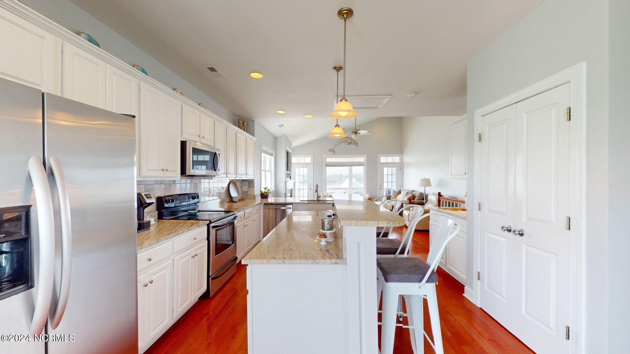 1102 Canal Drive, B