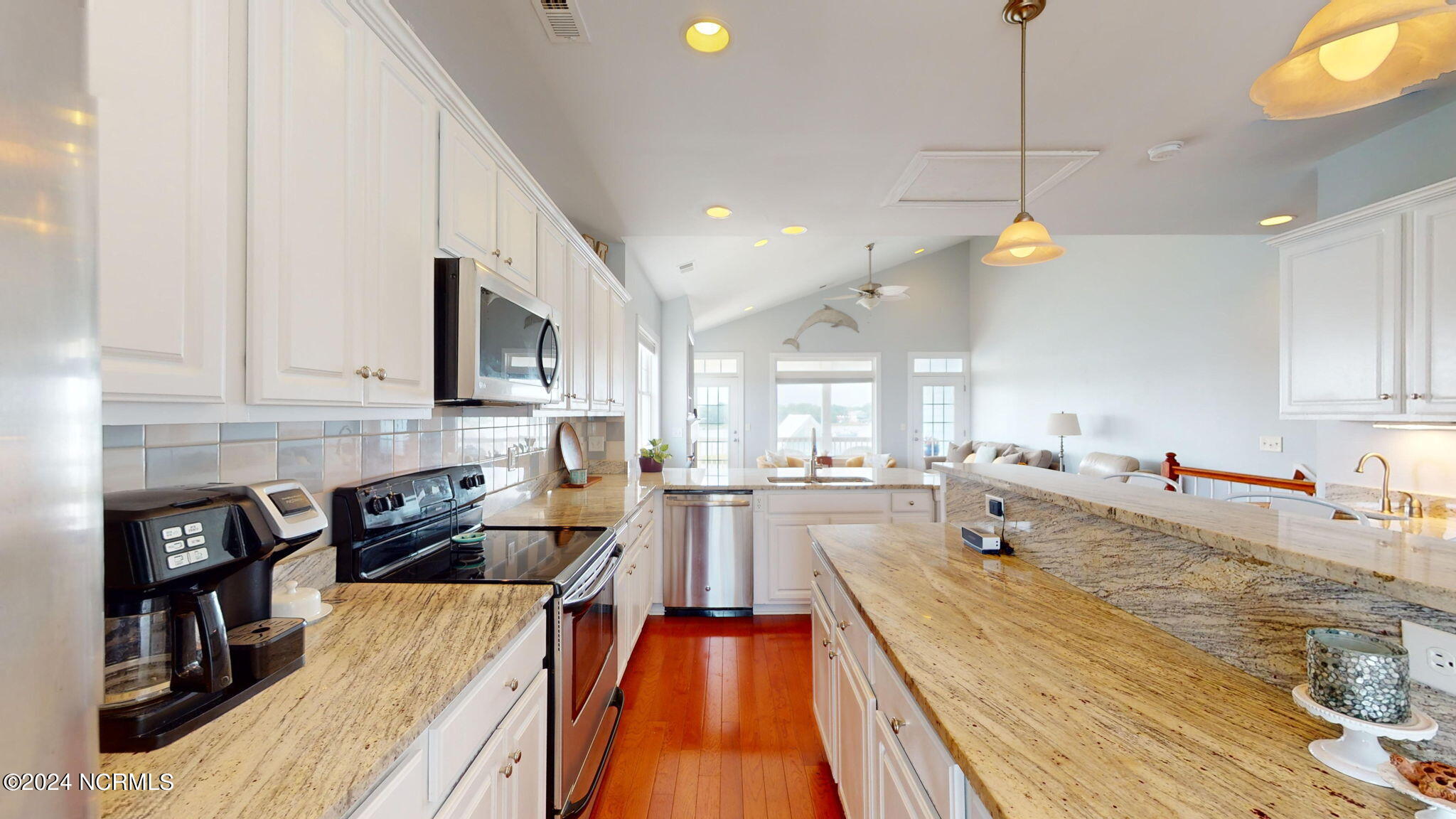 1102 Canal Drive, B