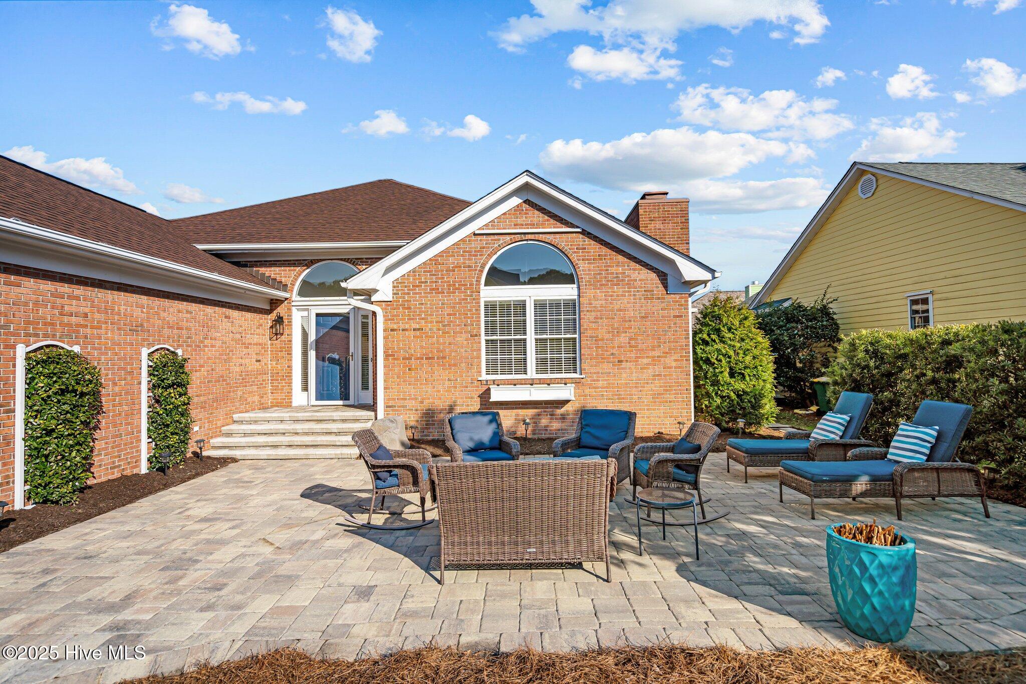 730 Settlers Lane