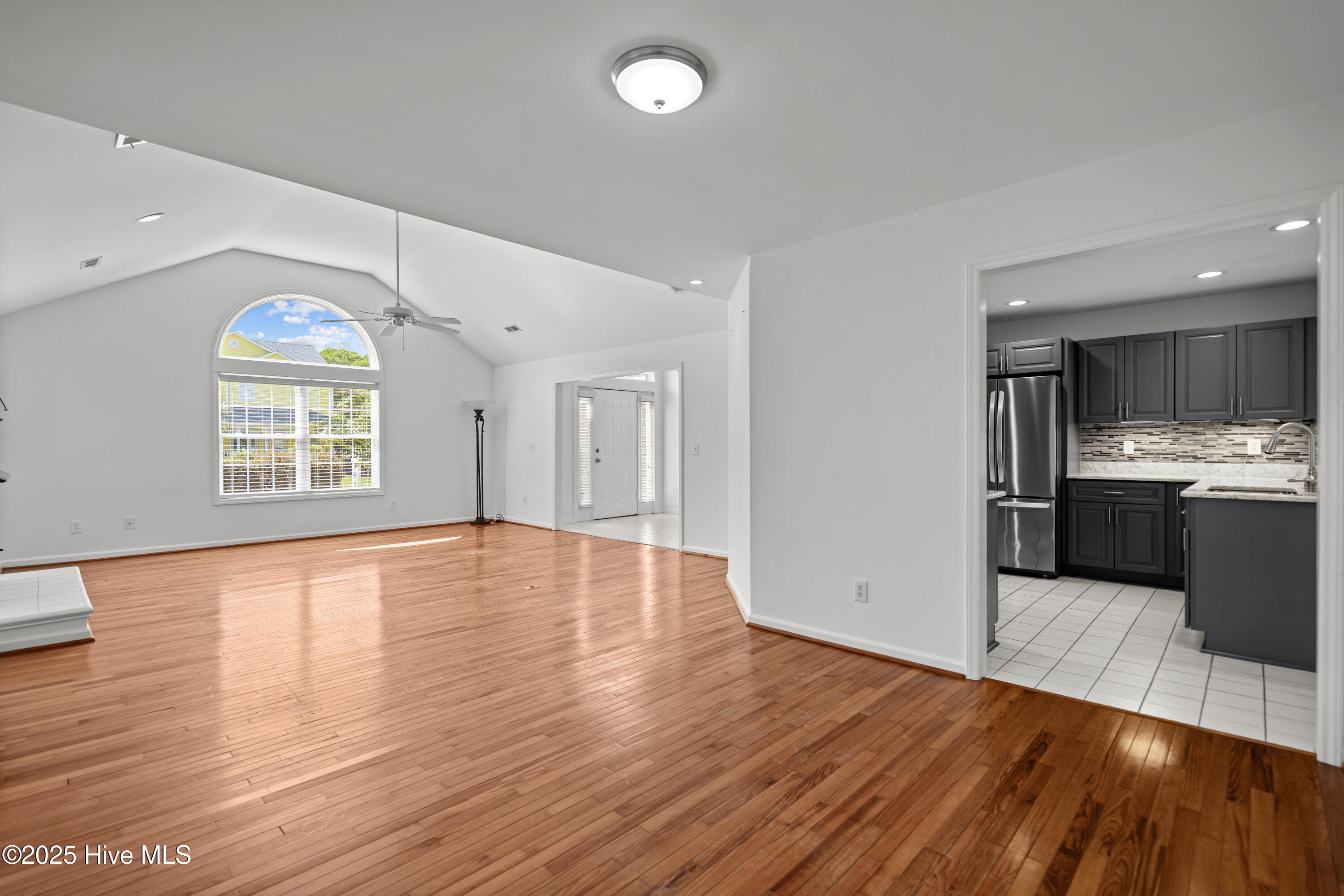 730 Settlers Lane