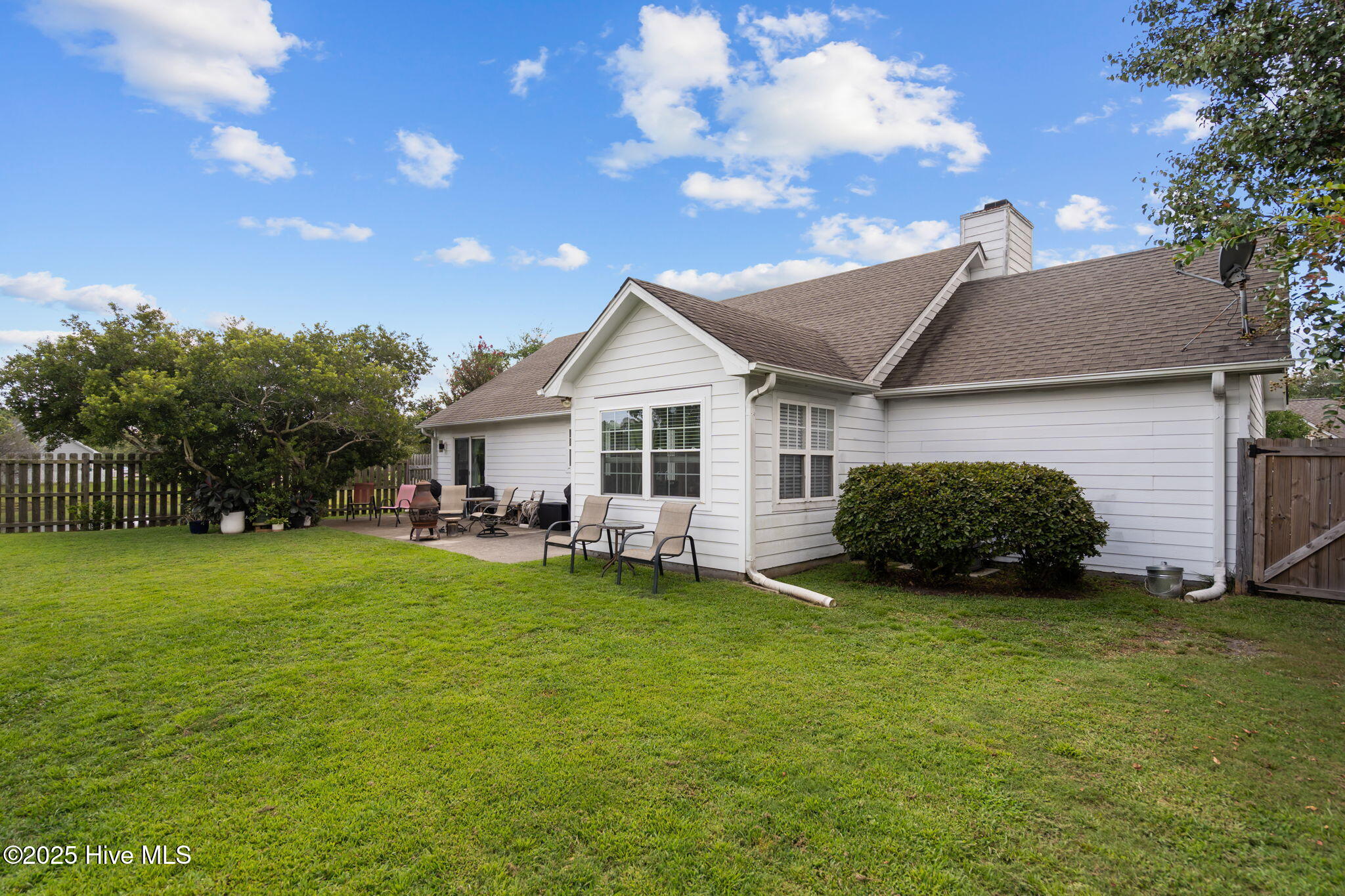 2232 White Road