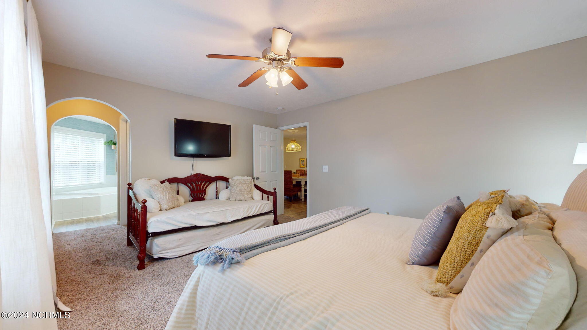 625 Spencer Farlow Drive, Unit 11