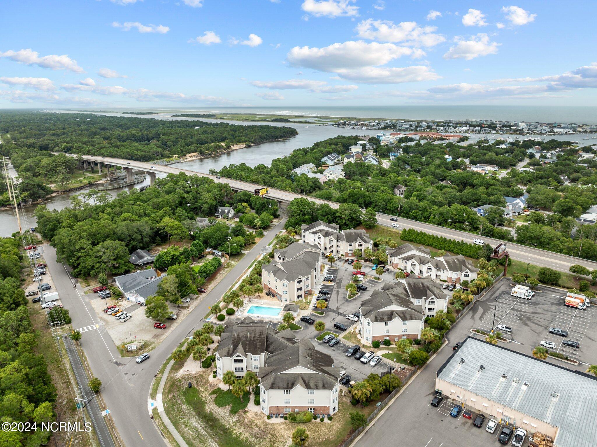 625 Spencer Farlow Drive, Unit 11