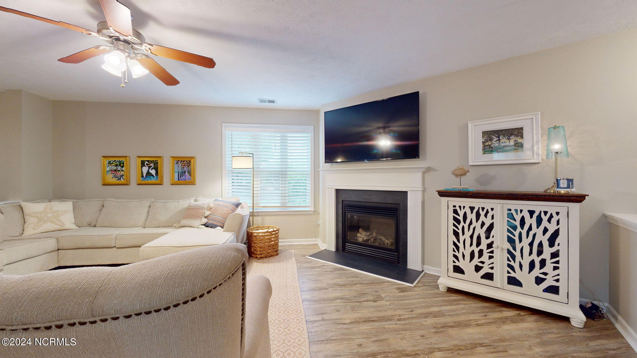 625 Spencer Farlow Drive, Unit 11