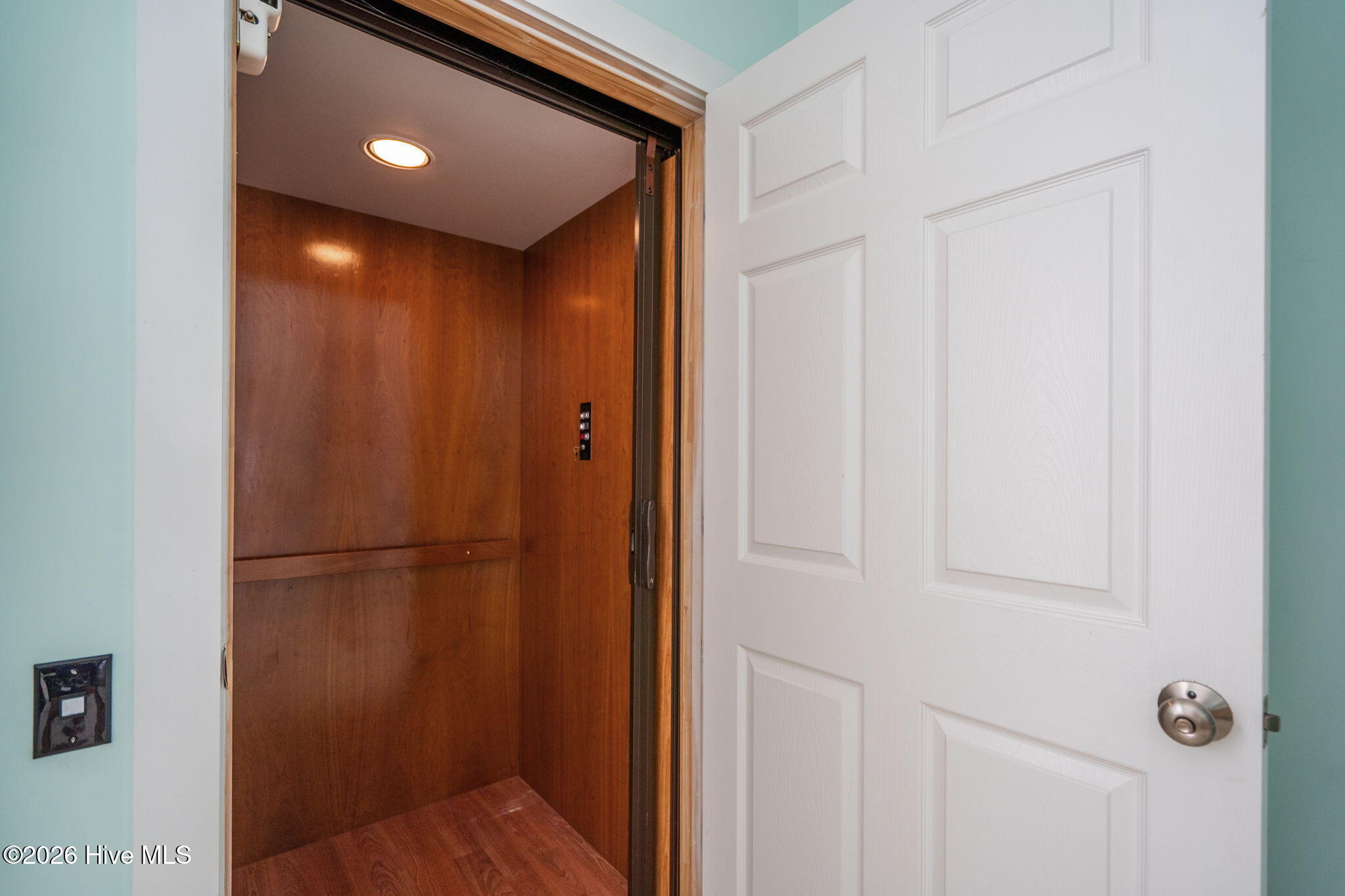 1407 Mackerel Lane Unit 1