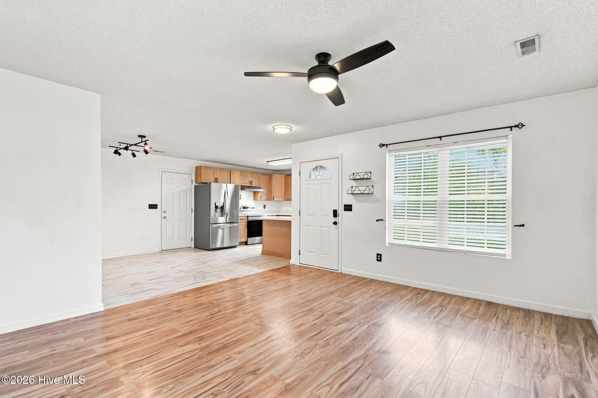 8667 Orchard Loop Road NE