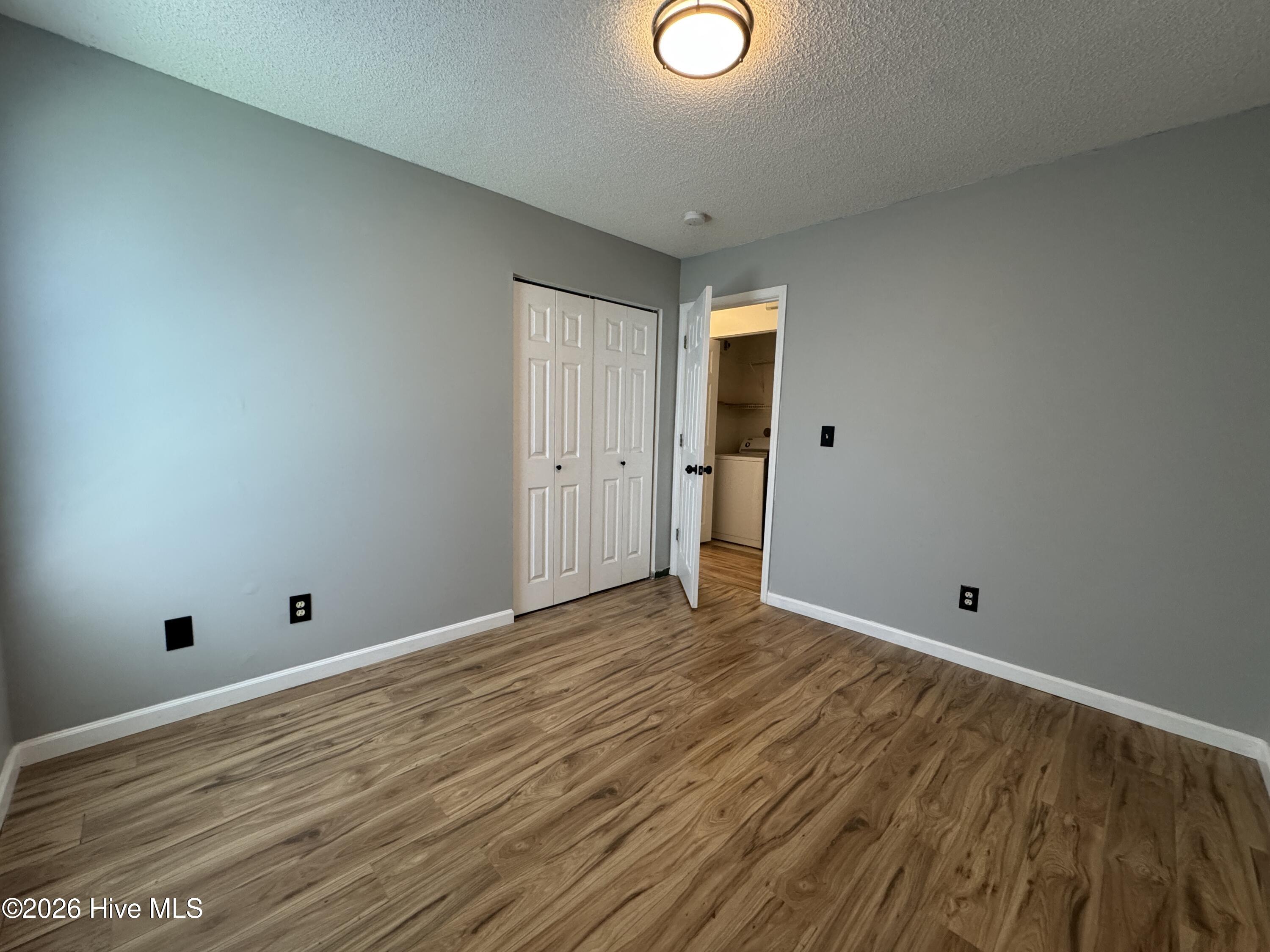 8667 Orchard Loop Road NE