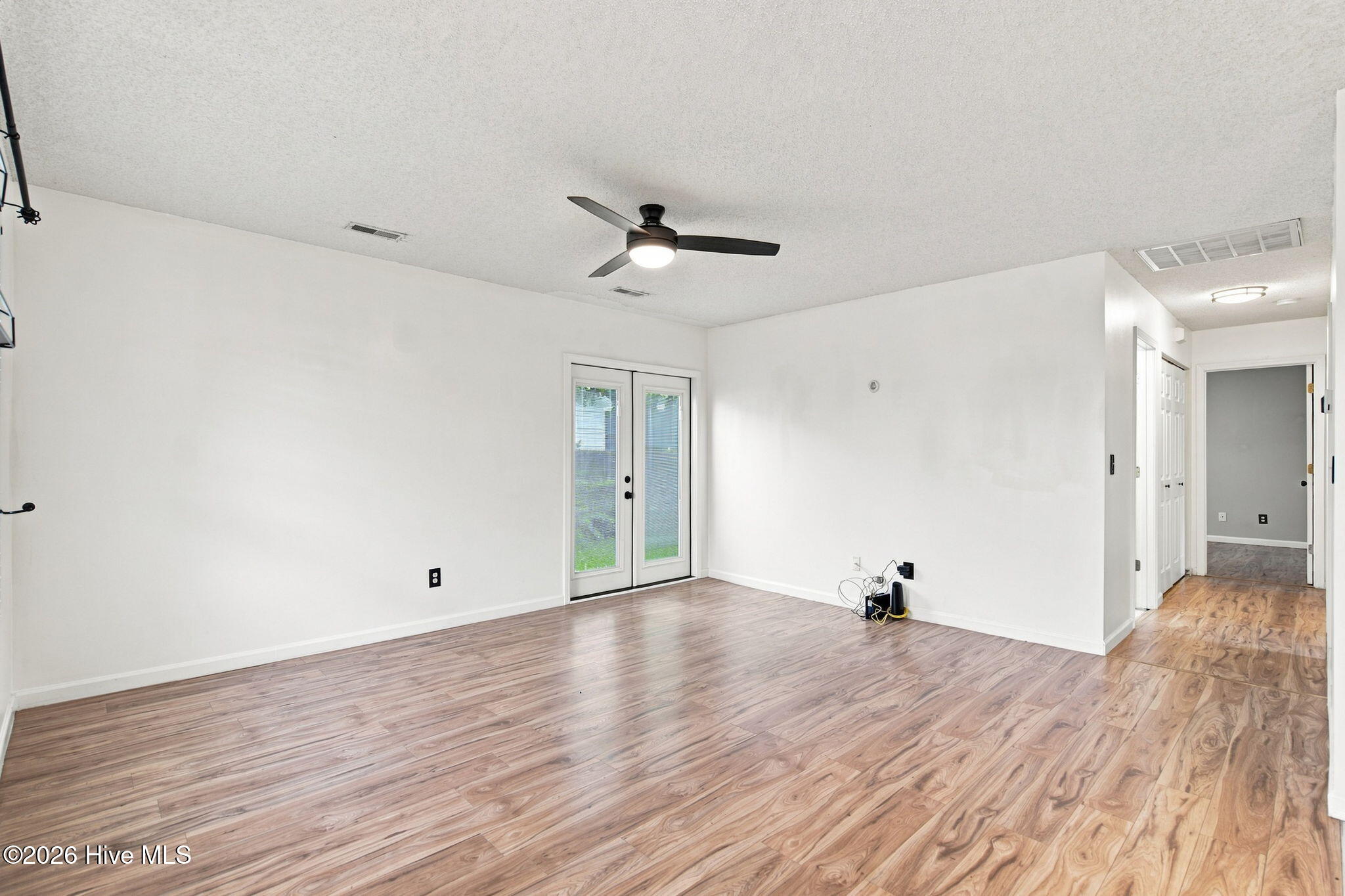 8667 Orchard Loop Road NE