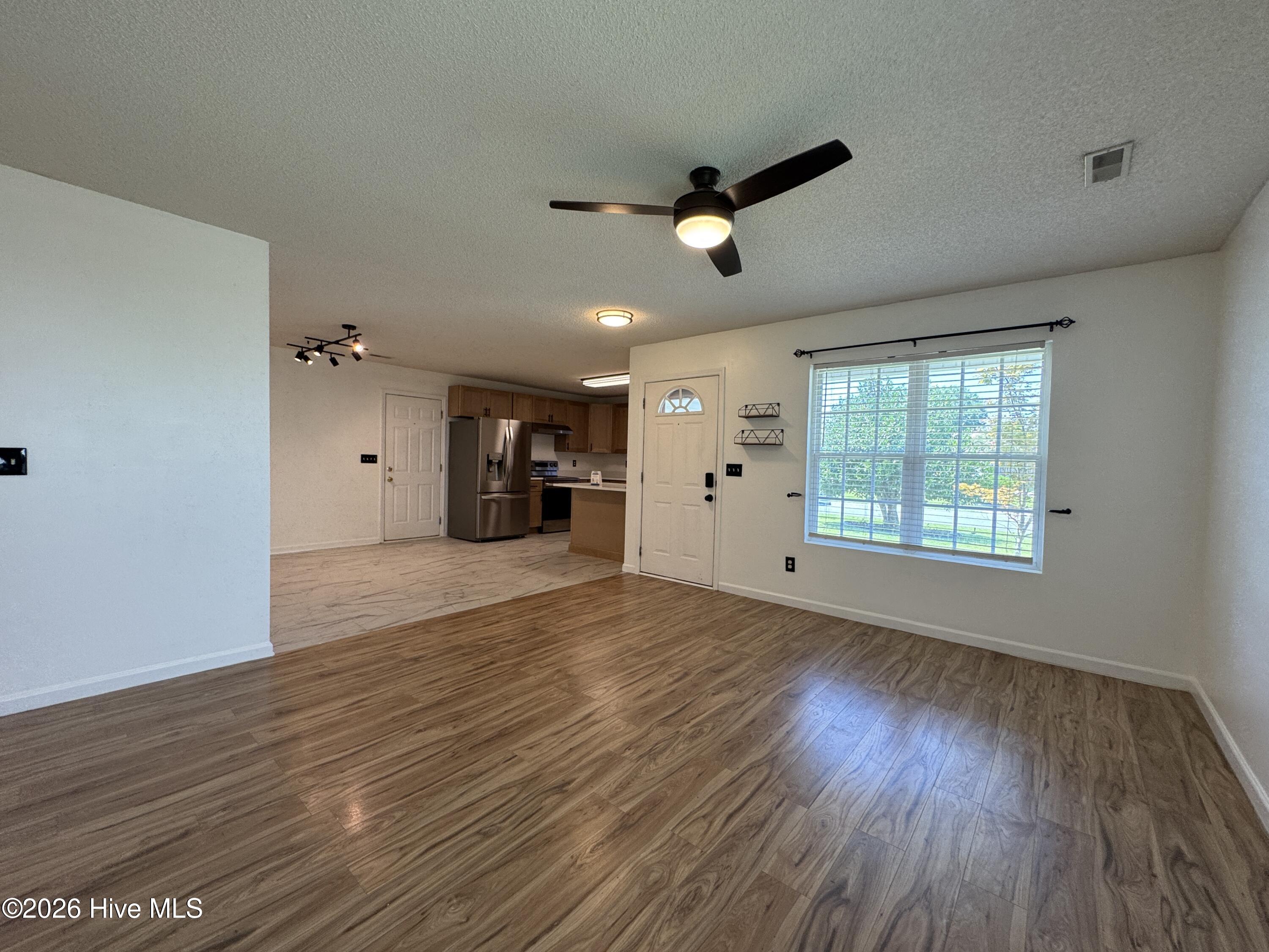 8667 Orchard Loop Road NE